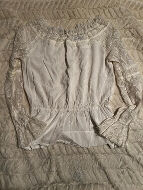 Kittenish Women's White Lace Blouse